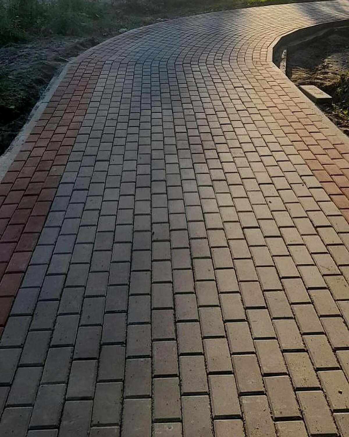 Пешеходная зона из цветной плитки, дополнительный ракурс 2